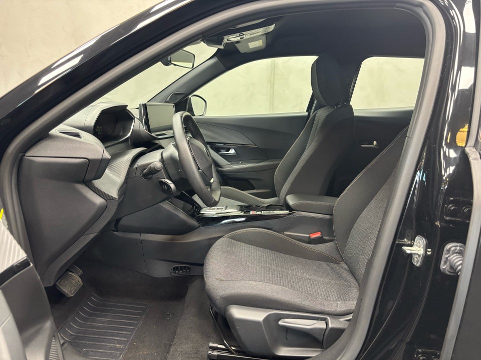 Peugeot e-2008 50 Style 5d