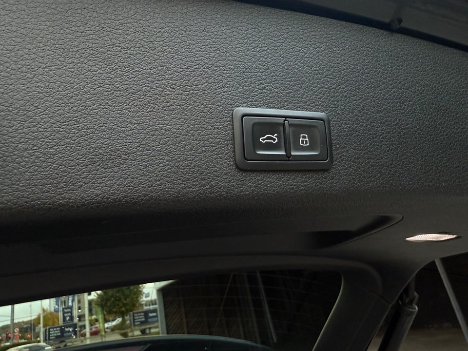 Audi e-tron 55 Advanced quattro 5d