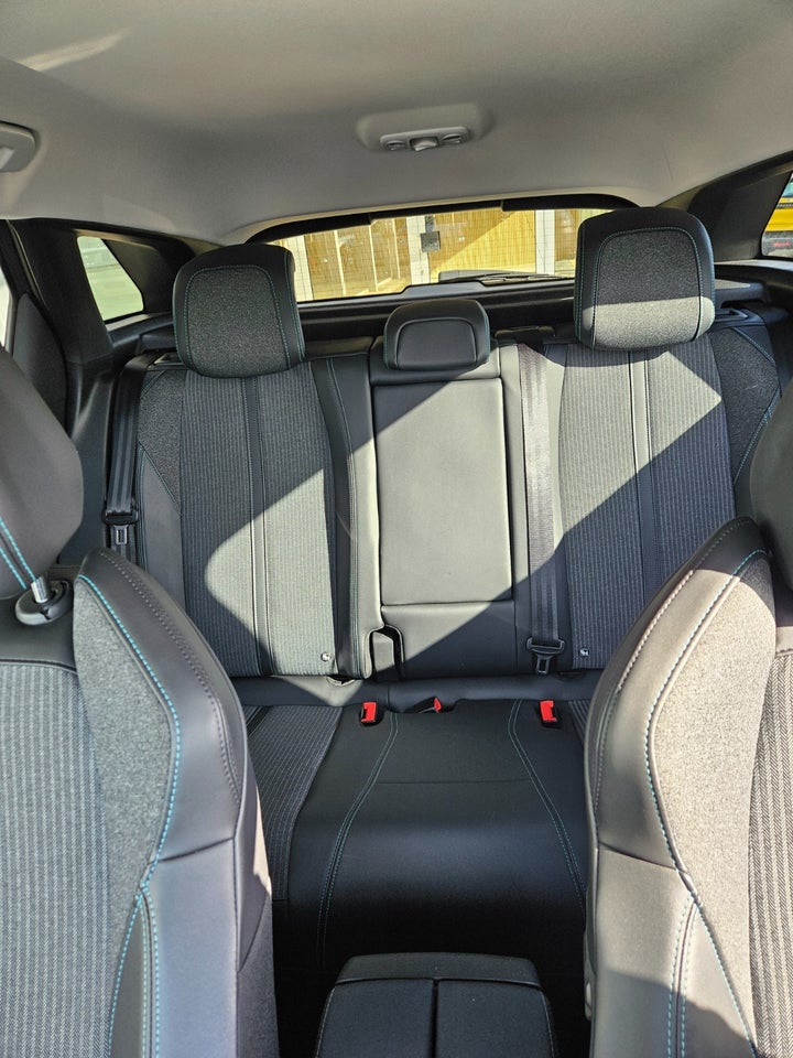 Peugeot 3008 1,6 Hybrid Allure Sport Limited EAT8 5d