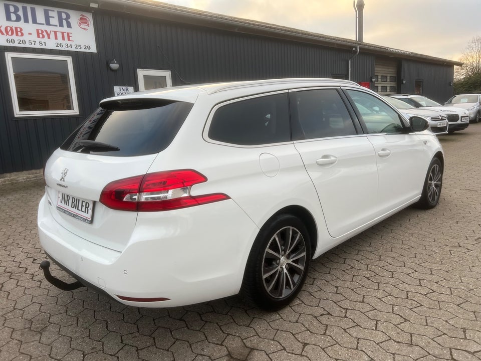 Peugeot 308 1,6 BlueHDi 120 Chili Style SW 5d