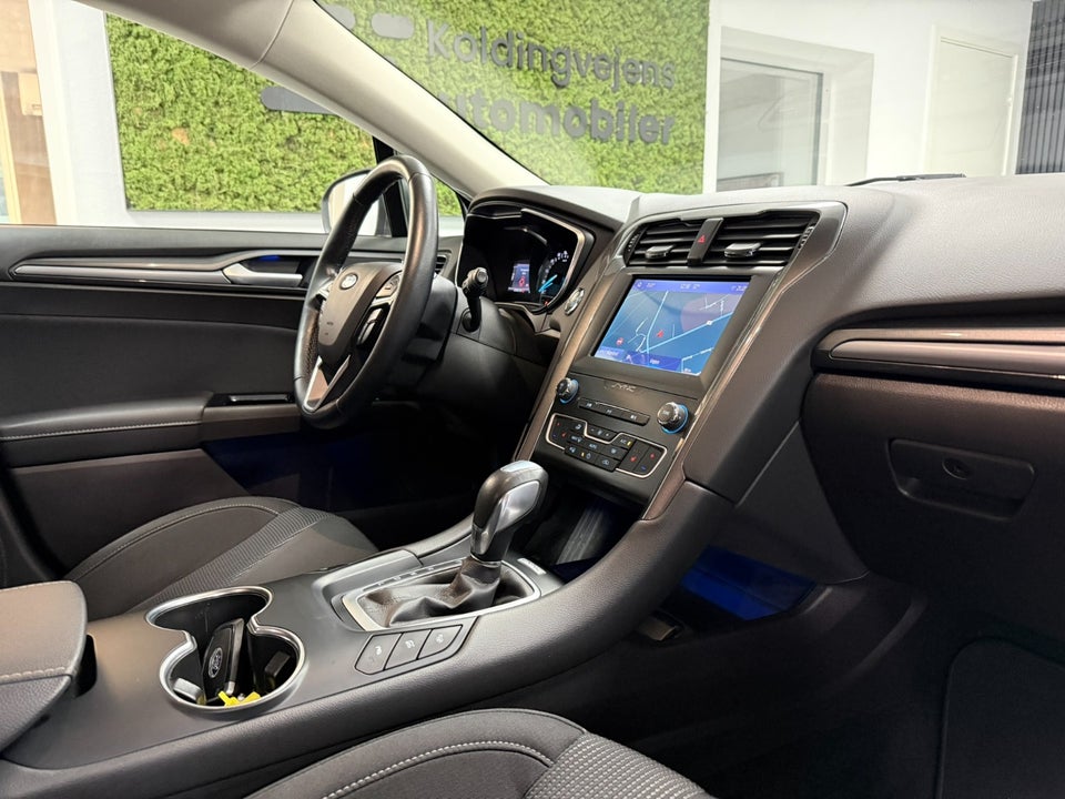 Ford Mondeo 2,0 HEV Titanium stc. CVT 5d