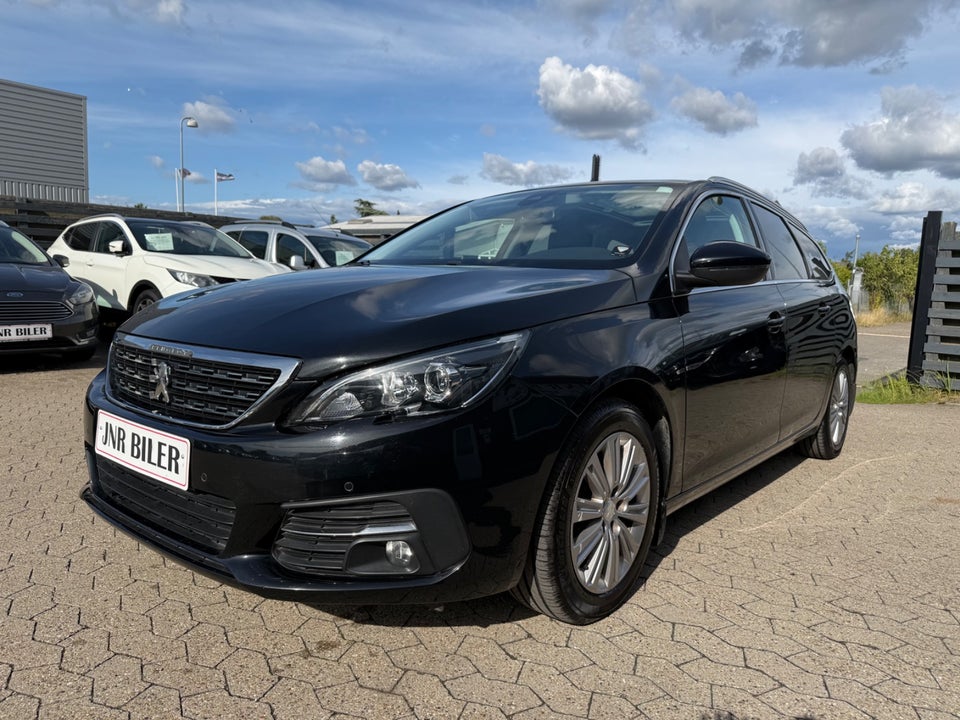 Peugeot 308 1,6 BlueHDi 120 Allure SW 5d