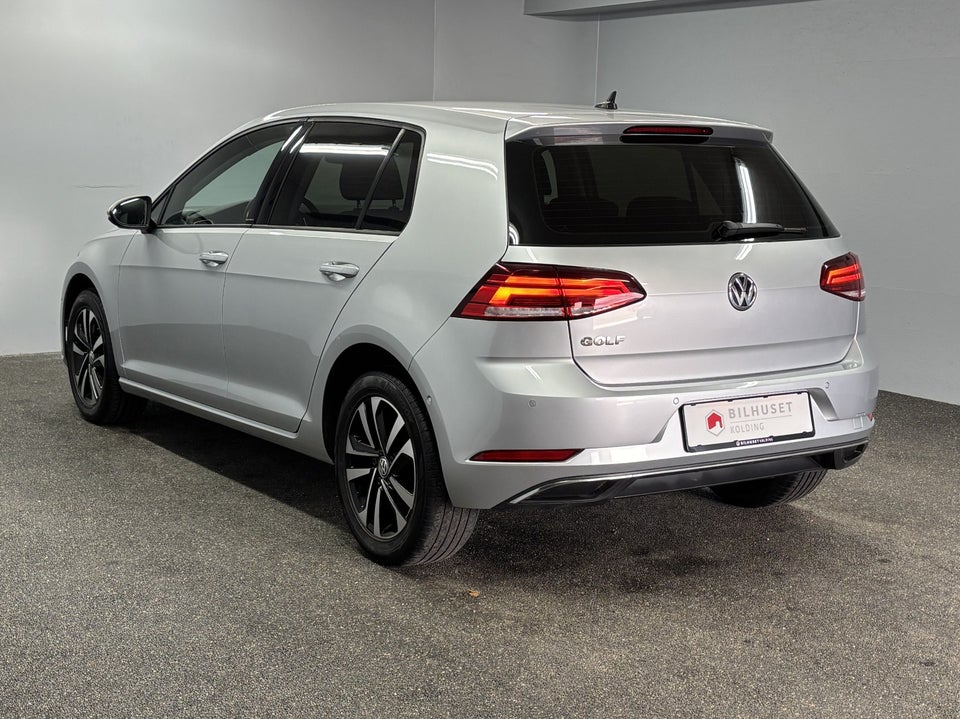 VW Golf VII 1,6 TDi 115 IQ.Drive DSG 5d