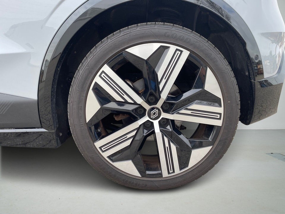 Renault Megane E-Tech 60 Iconic 5d