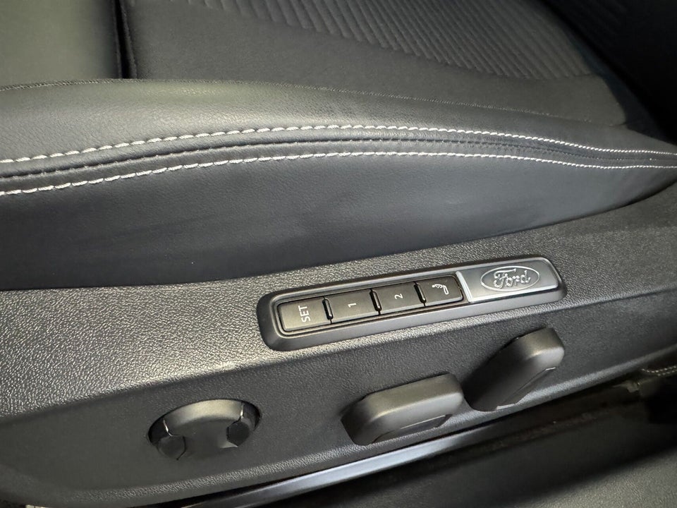 Ford Explorer 82 Select Extended Range 5d