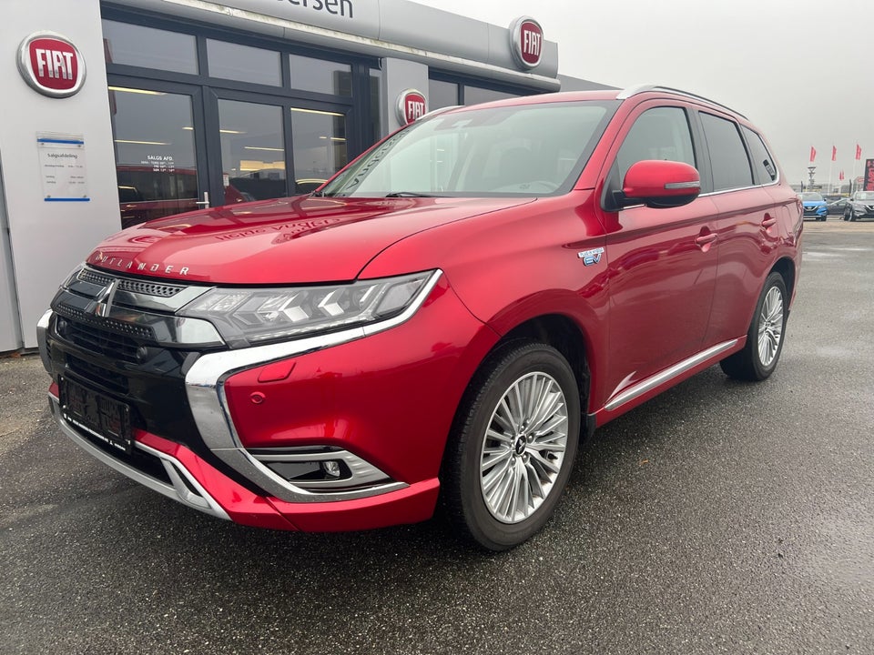 Mitsubishi Outlander 2,4 PHEV Intense CVT 4WD 5d