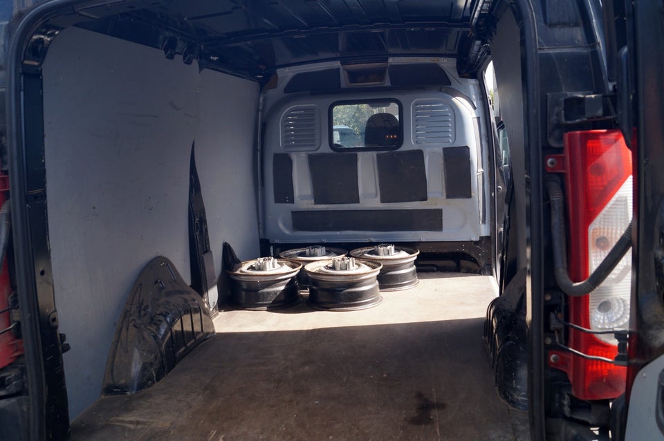 Peugeot Expert 2,0 HDi 120 L1H1 Van 5d
