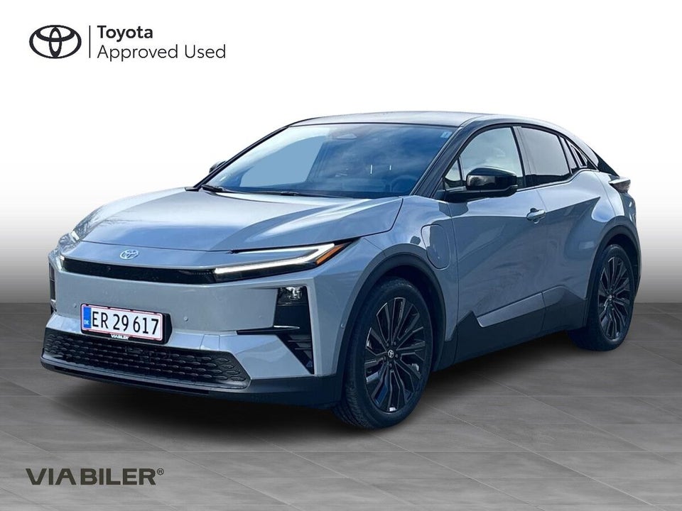 Toyota C-HR+ 77 Executive AWD 5d