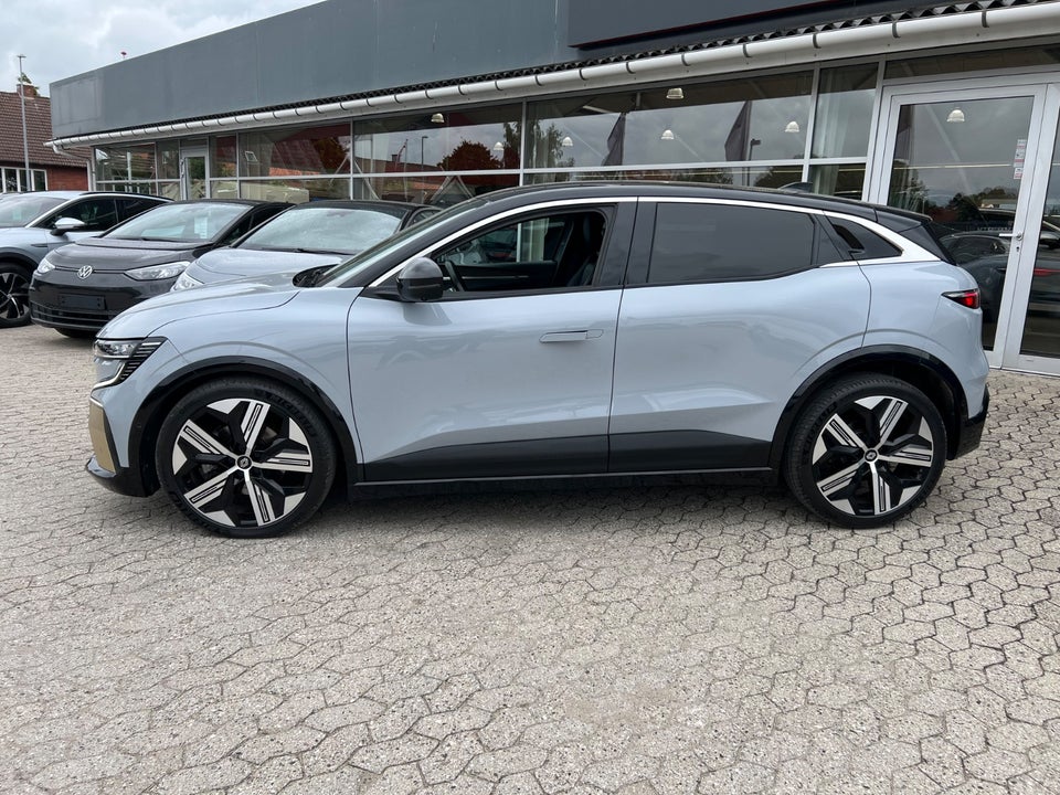 Renault Megane E-Tech 60 Iconic 5d