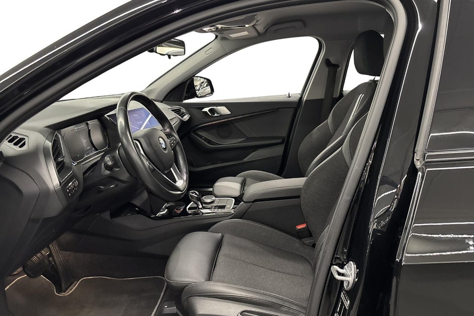 BMW 120d 2,0 Sport Line aut. 5d