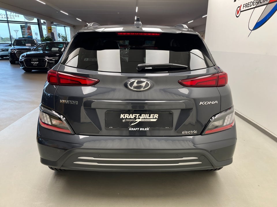 Hyundai Kona 64 EV Pure 5d