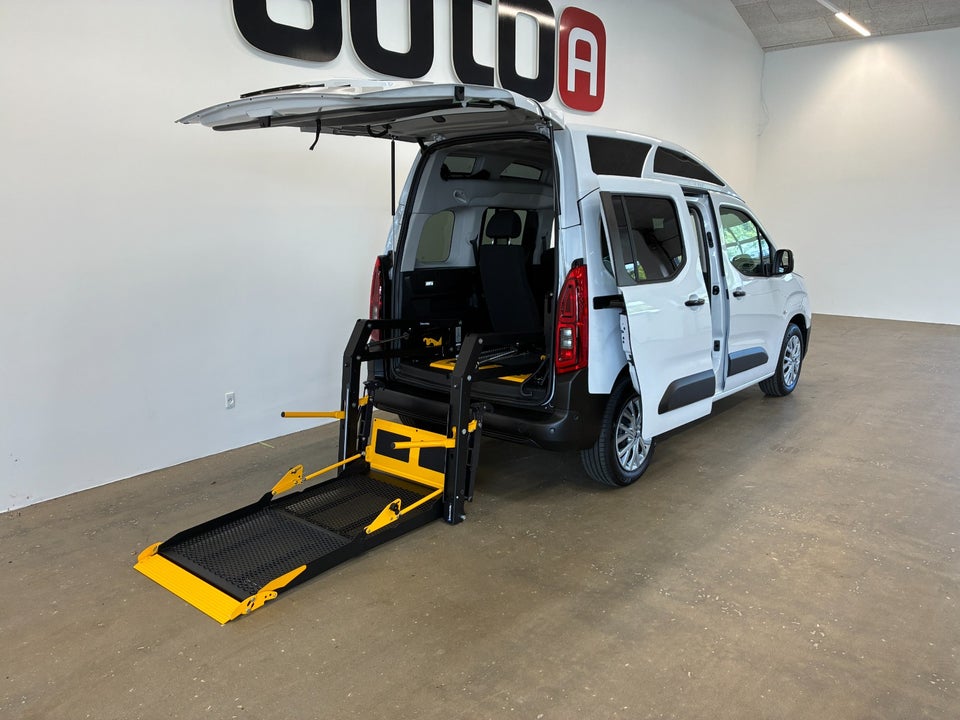 Fiat Doblò E 50 Launch 5d