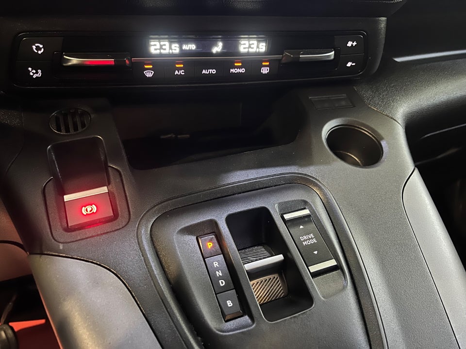 Toyota ProAce City Verso 50 Medium Family 5d