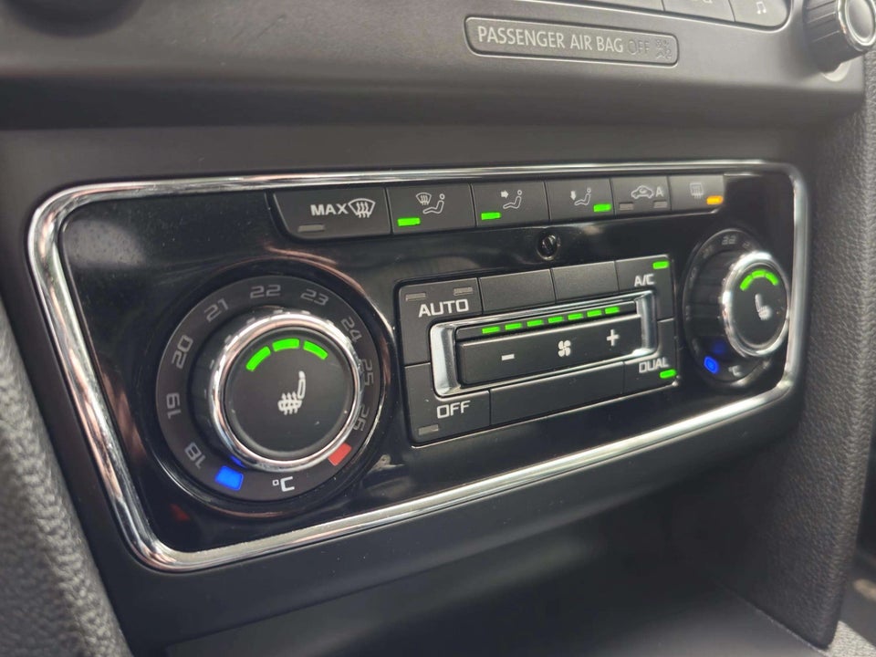 Skoda Superb 1,8 TSi 160 Elegance Combi DSG 5d