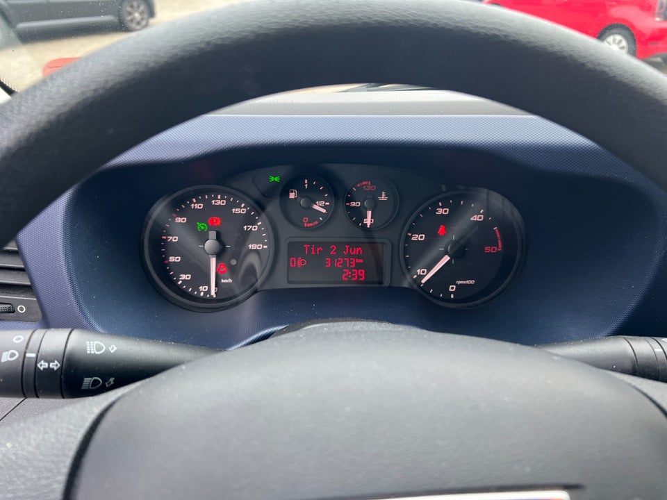 Iveco Daily 2,3 35S12 7,3m³ Van