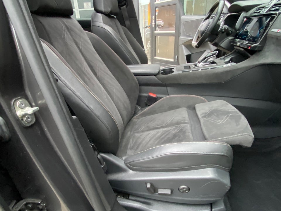 DS DS 7 CrossBack 1,6 E-Tense Exclusive EAT8 AWD 5d