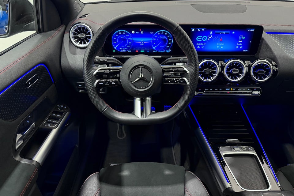 Mercedes EQA300 AMG Line 4Matic 5d