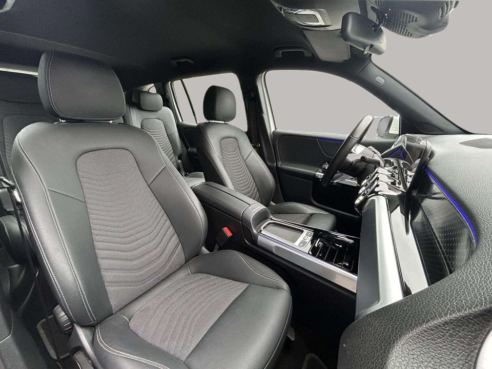 Mercedes EQB300 4Matic 5d