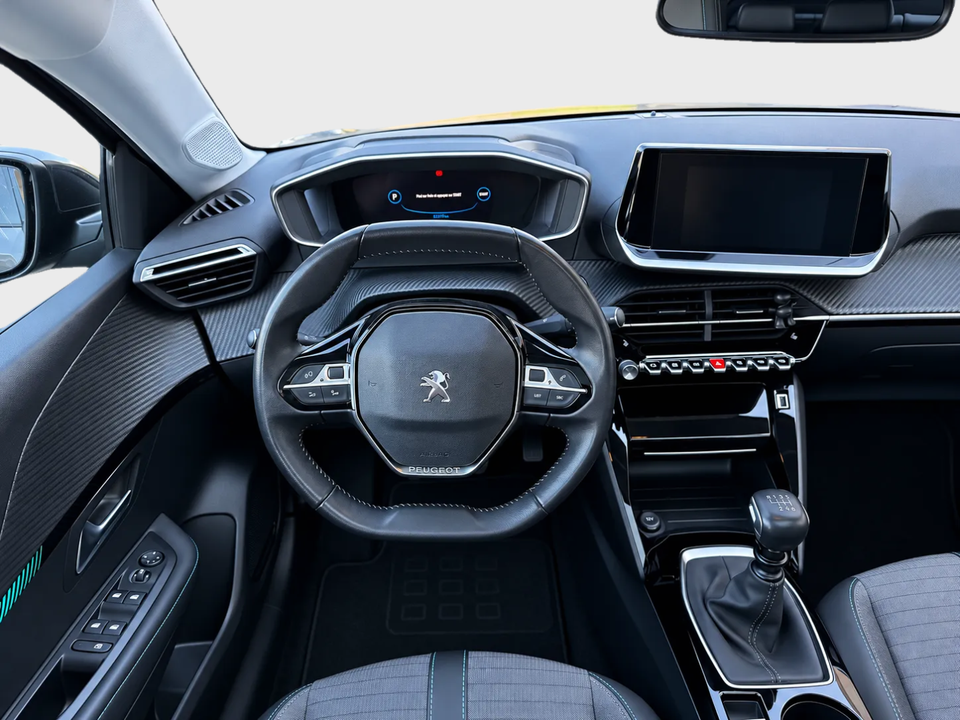 Peugeot 208 1,2 PureTech 100 Allure Sky 5d