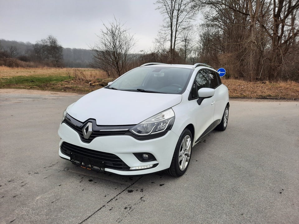 Renault Clio IV 1,5 dCi 90 Zen Sport Tourer 5d
