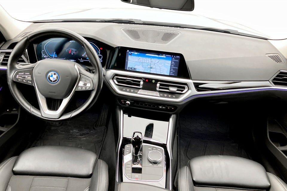 BMW 330e 2,0 Touring Sport Line aut. 5d