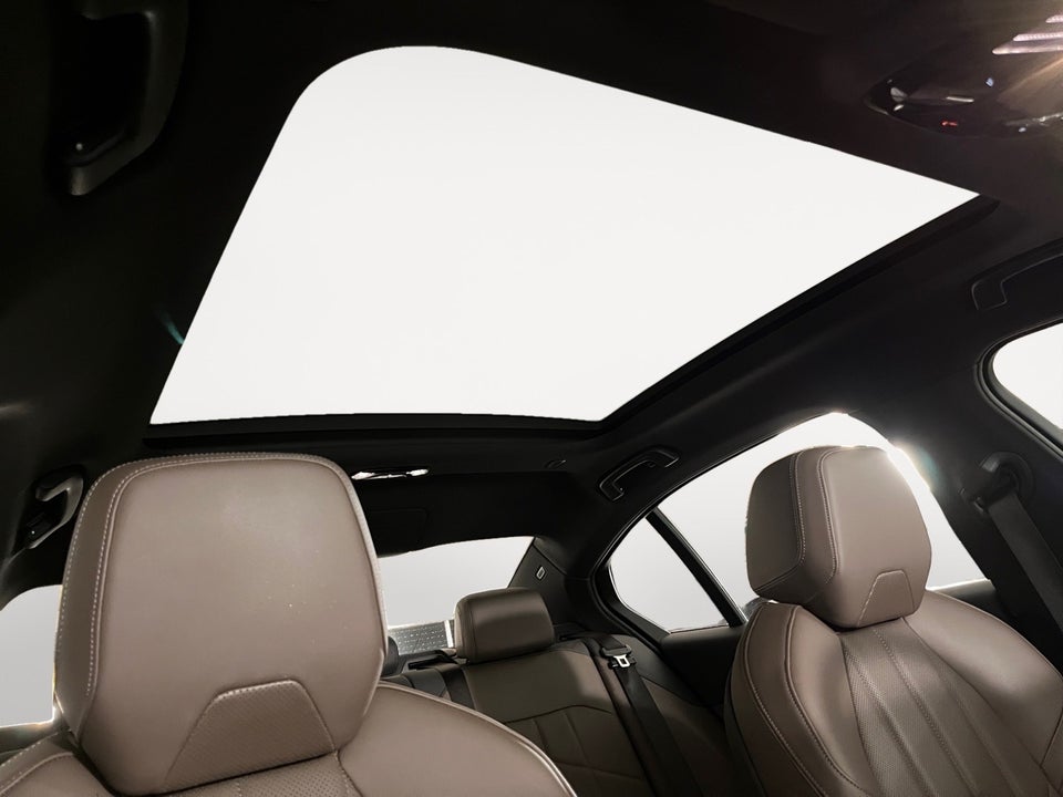 BMW i5 eDrive40 M-Sport 4d