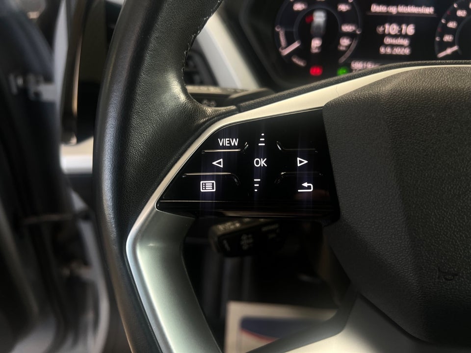 Audi Q4 e-tron 40 Advanced 5d