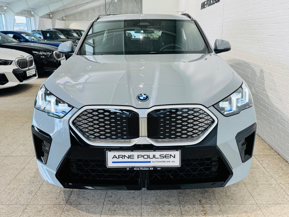 BMW iX2 eDrive20 Fully Charged 5d