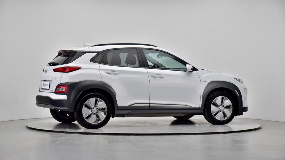 Hyundai Kona 64 EV Essential 5d
