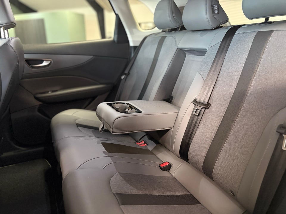 MG MGS5 64 Luxury 5d