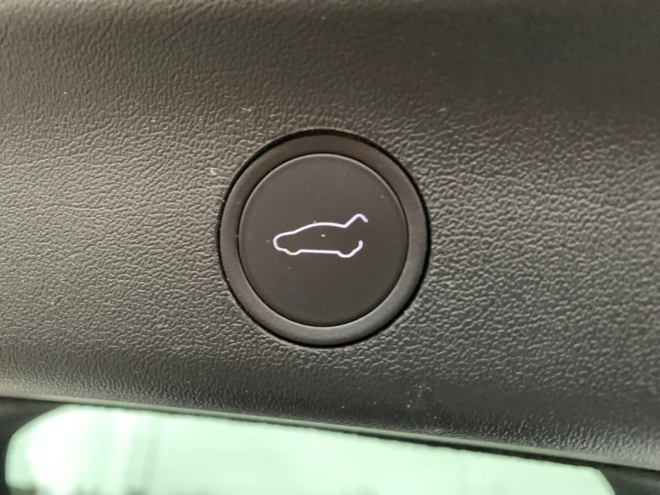 Tesla Model Y Long Range AWD 5d