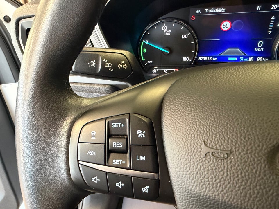 Ford Kuga 2,5 PHEV Titanium CVT 5d