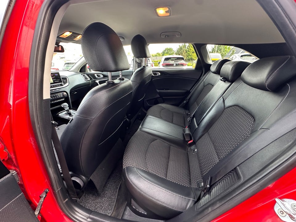 Kia Ceed 1,6 PHEV Upgrade SW DCT 5d