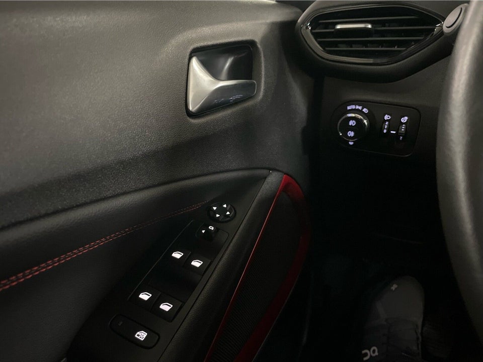 Opel Crossland 1,2 T 110 Sport Ltd. 5d