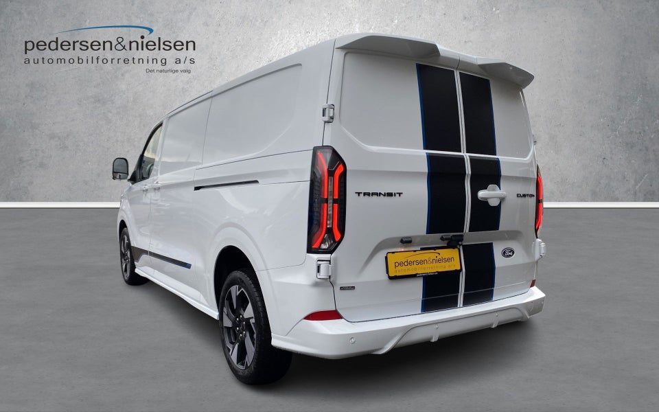 Ford Transit Custom 320L 2,5 PHEV Sport CVT