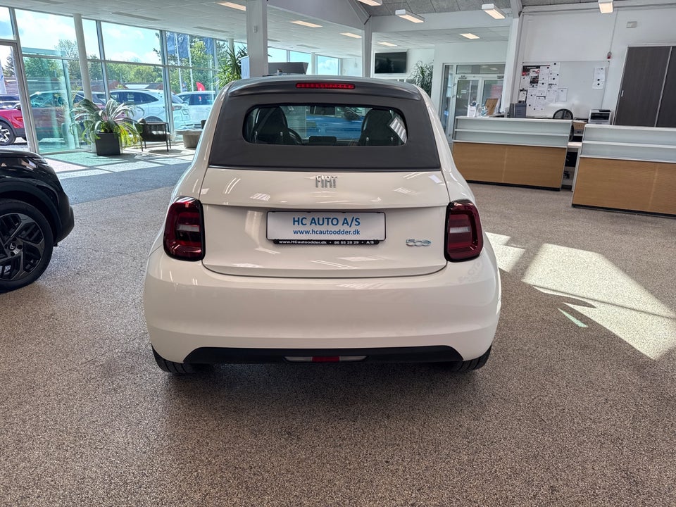Fiat 500e 42 Icon Cabrio 2d