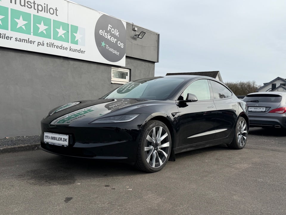 Tesla Model 3 Long Range AWD 4d