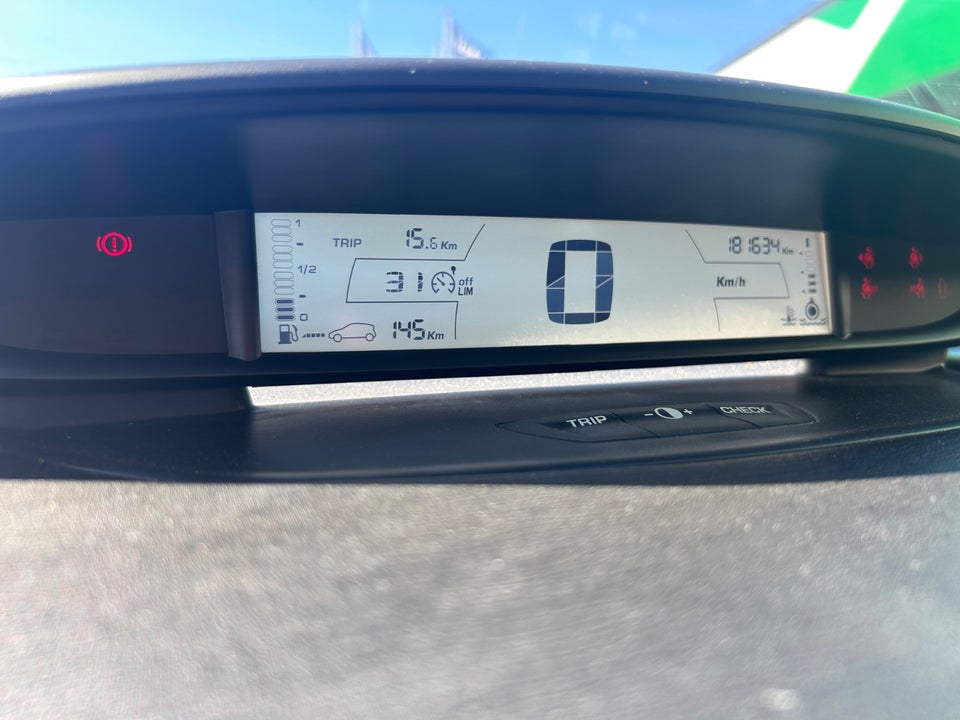 Citroën C4 2,0 16V 143 VTR 5d