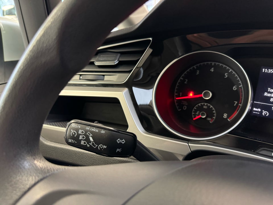 VW Touran 1,2 TSi 110 Comfortline 7prs 5d