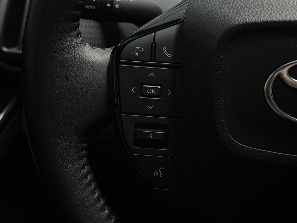 Toyota bZ4X Active 5d