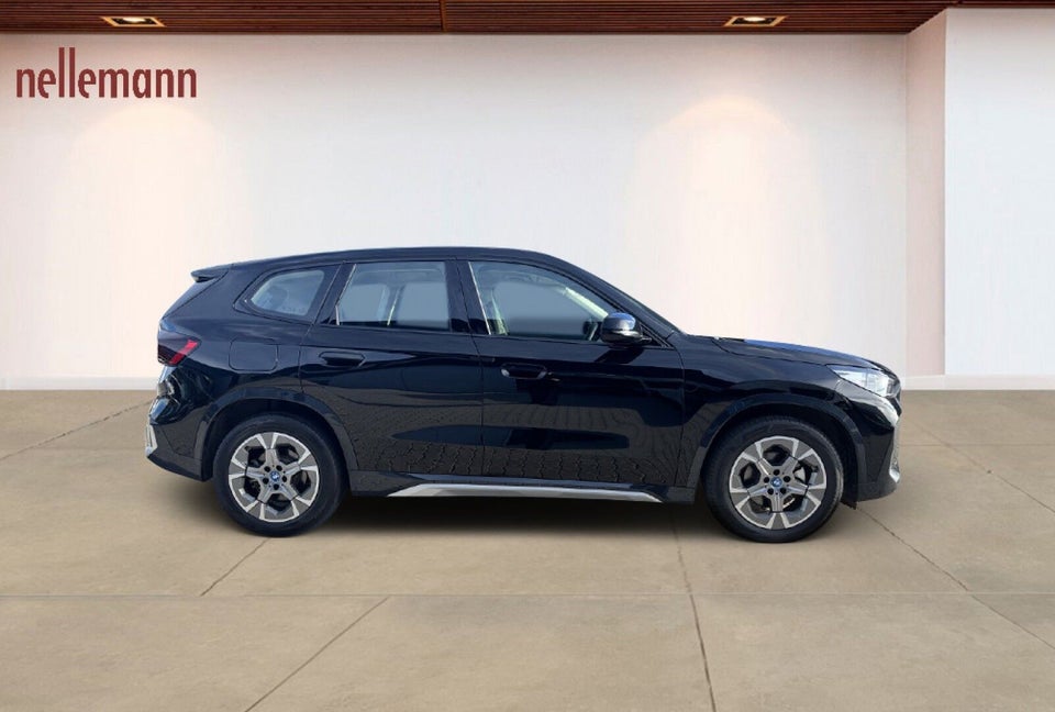 BMW iX1 eDrive20 X-Line 5d