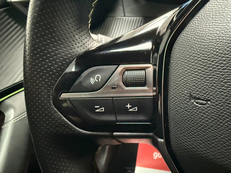 Peugeot e-2008 50 GT Pack 5d