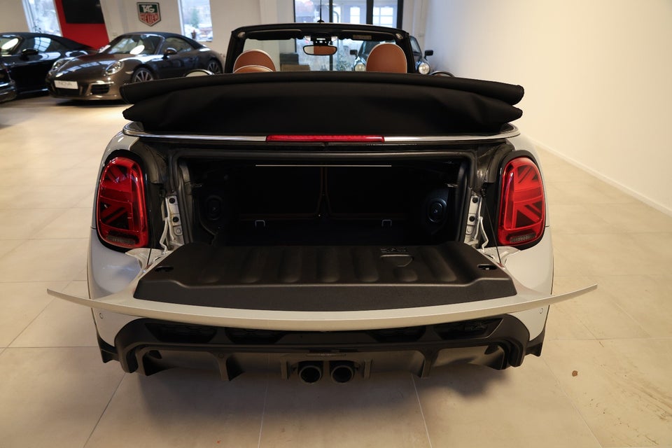MINI Cooper S 2,0 JC Works Cabriolet aut. 2d