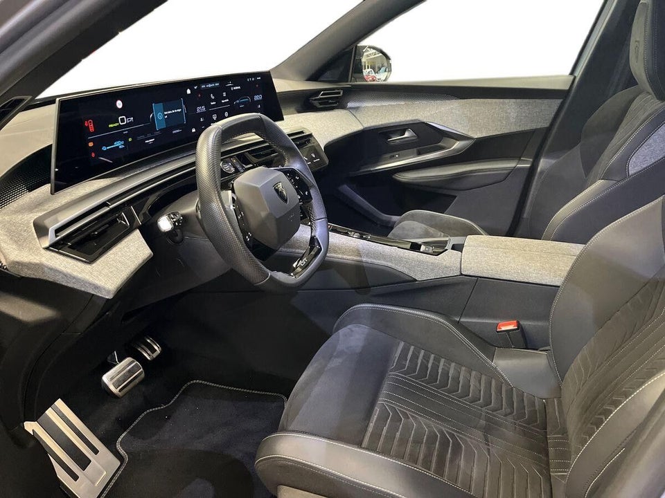 Peugeot e-5008 77 GT Pack 7prs 5d