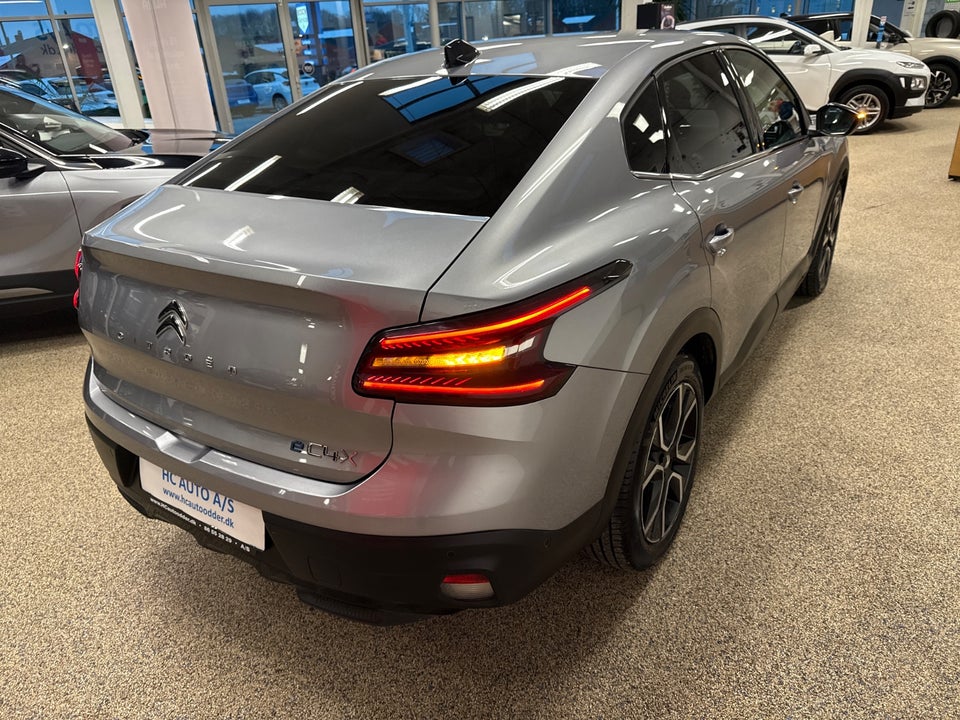 Citroën ë-C4 X 50 Shine 4d