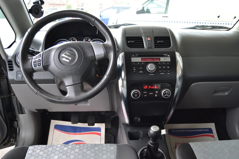 Suzuki SX4 1,6 CombiBack Tour 5d