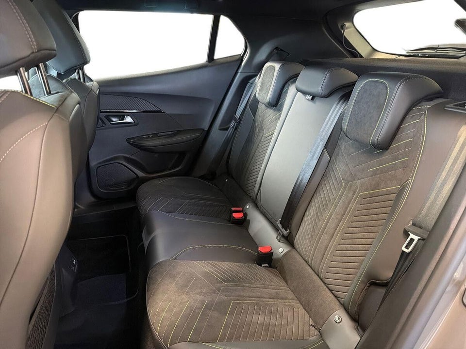 Peugeot e-2008 54 GT Sky 5d
