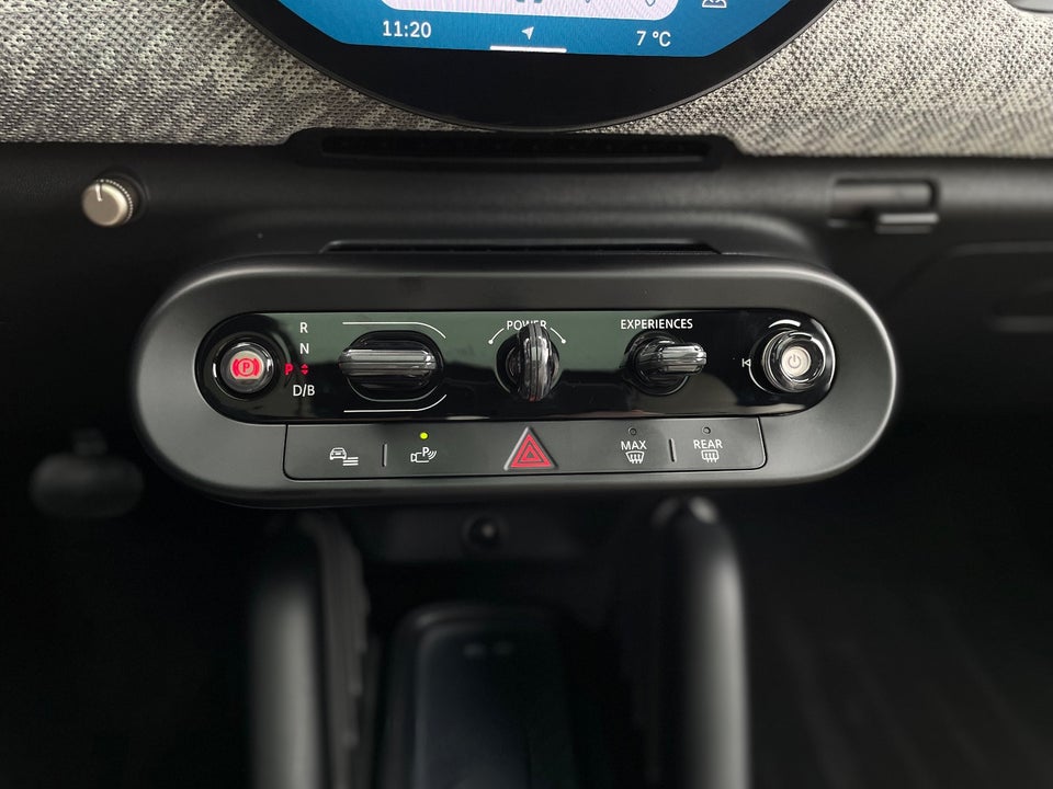 MINI Cooper SE Favoured Trim XL 3d