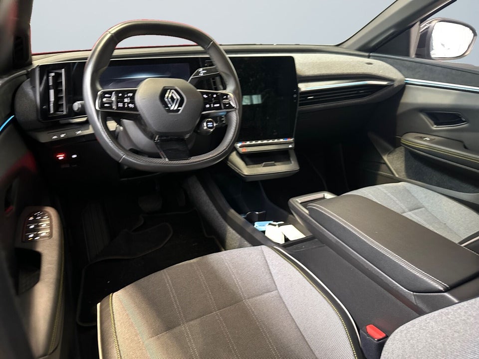 Renault Megane E-Tech 60 Techno 5d