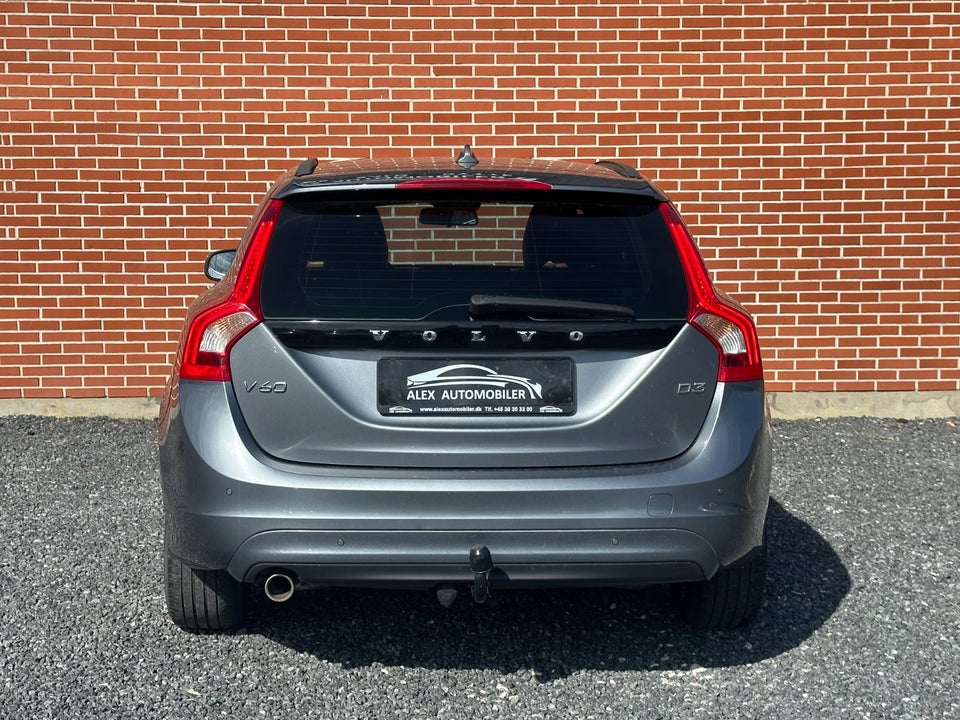 Volvo V60 2,0 D3 150 Momentum 5d